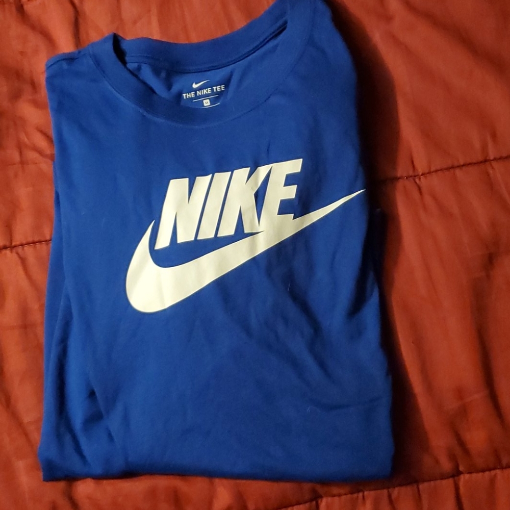 Mens tshirt